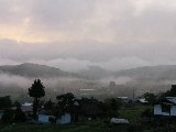 夕もやに包まれる中山